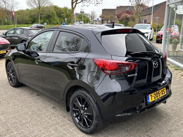 Mazda 2 1.5 e-SkyActiv-G 90 Homura NL-Auto, 1e Eig., Dealer Ondh., Apple Carplay / Android Auto, Cruise Controle, A. Rij-Camera, Stoel verw., StuurverW., Lichtmetaal Black.
