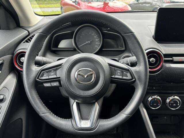 Mazda 2 1.5 e-SkyActiv-G 90 Homura NL-Auto, 1e Eig., Dealer Ondh., Apple Carplay / Android Auto, Cruise Controle, A. Rij-Camera, Stoel verw., StuurverW., Lichtmetaal Black.