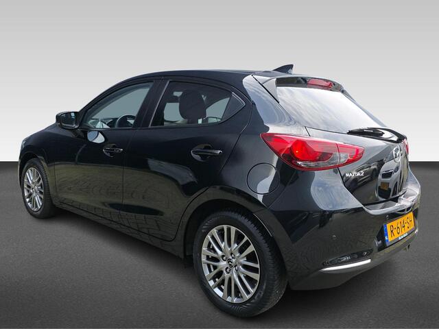 Mazda 2 1.5 Skyactiv-G Luxury | Stoel/Stuurverwarming | Headup display | Achteruitrijcamera | Cruisecontrol | Carplay/Androidauto |