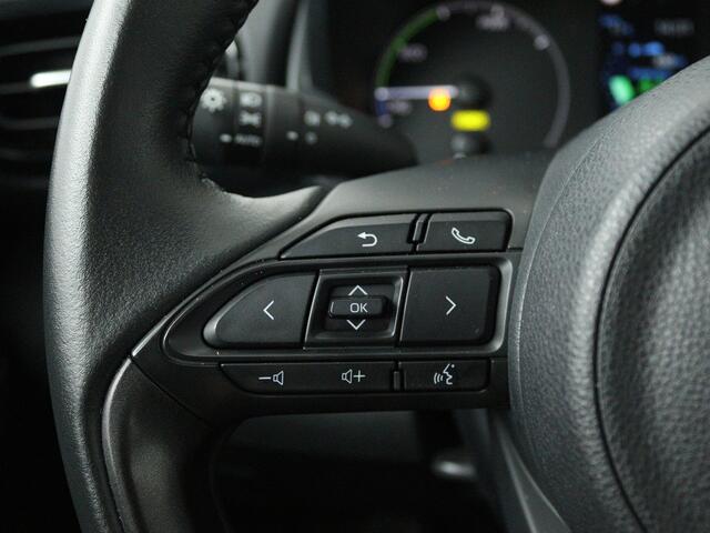 Mazda 2 Hybrid 1.5 Centre-line | door AWNB Verkozen tot NUMMER 1 Top 10 zuinige gezinsauto's! .