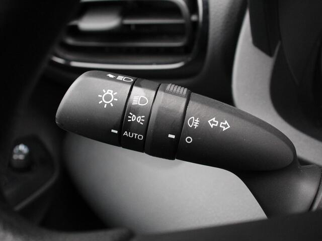 Mazda 2 1.5 Automaat Hybrid Prime-line Airco Adaptieve cruise control Achteruitrijcamera Lane assist Navigatie Apple Carplay/ Android auto