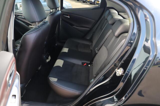 Mazda 2 1.5 Skyactiv-G GT-Luxury Automaat Half Leder Head Up Display Navigatie Carplay Achteruitrijcamera Stoelverwarming Clima Cruise Keyless Entry
