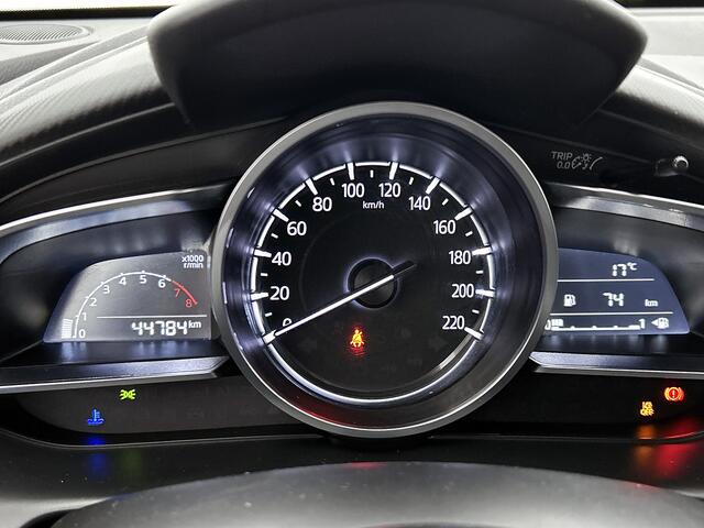 Mazda 2 1.5 Skyactiv-G Luxury | Afneembare Trekhaak | Navigatie | Climate |