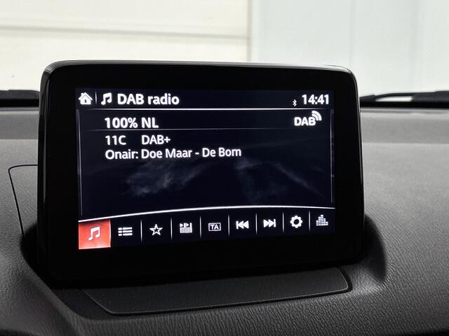 Mazda 2 1.5 Skyactiv-G Luxury | Afneembare Trekhaak | Navigatie | Climate |