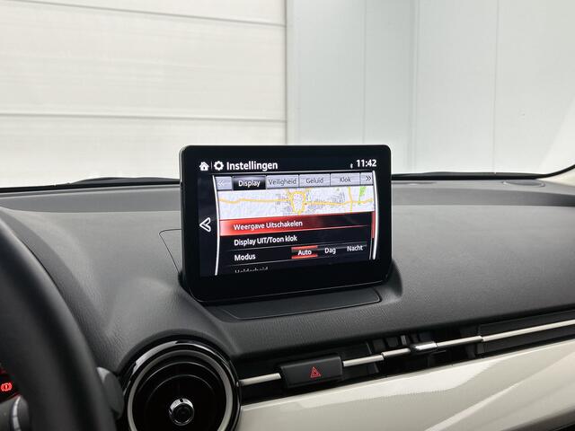 Mazda 2 1.5 Skyactiv-G Sportive | Stuur-/Stoelverwarming | Climate Control | Camera | Parkeersensoren |
