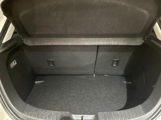 Mazda 2 1.5 Skyactiv-G Sport Selected | Navigatie | Lichtmetalen velgen| Achteruitrijcamera