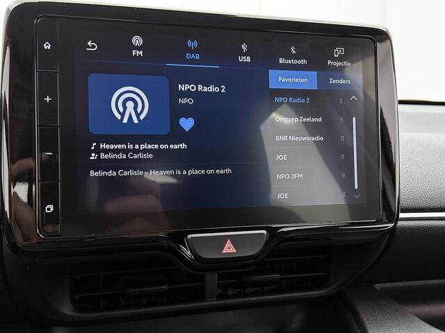 Mazda 2 Hybrid 1.5 Centre-line | Stoelverwarming | Camera | Apple Carplay/Android Auto | Climate Control | LM Velgen |
