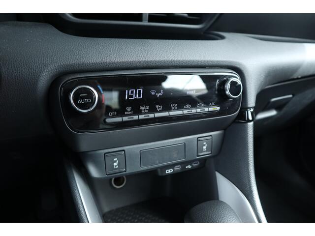 Mazda 2 Hybrid 1.5 Centre-line Clima / Camera / Cruise / Apple-Anroid / ST-Verwarming / LM-Velgen