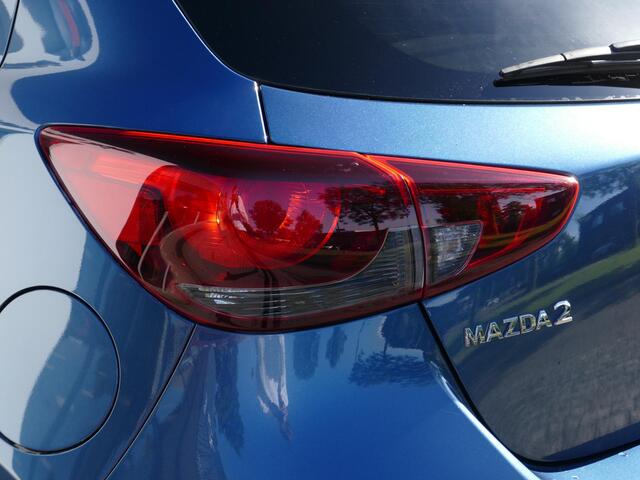 Mazda 2 1.5 Skyactiv-G Luxury | Achteruitrijcamera | Apple Carplay/Android Auto | Stoelverwarming | RIJKLAARPRIJS!