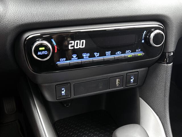 Mazda 2 Hybrid 1.5 Agile | Stuur-/Stoelverwarming | Camera | Apple Carplay/Android Auto | Climate Control | Onderweg-naar-dealer