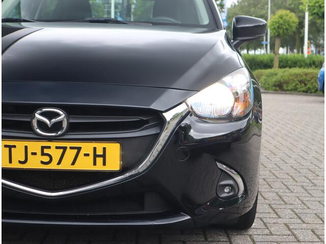 Mazda 2 1.5 Skyactiv-G Dynamic+ Navi / Pdc / Elekramen / Airco / Lm velgen 16'' Goed onderhouden / All season banden