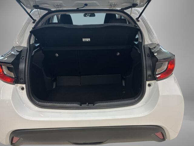 Mazda 2 Hybrid 1.5 Centre-line