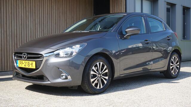 Mazda 2 1.5 Skyactiv-G 90pk Dynamic 5Drs Navi 15inch LM Airco Cruise Control *NL auto* 93267km!
