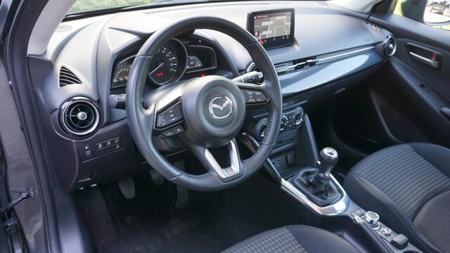 Mazda 2 1.5 Skyactiv-G 90pk Dynamic 5Drs Navi 15inch LM Airco Cruise Control *NL auto* 93267km!