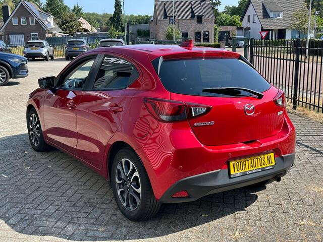 Mazda 2 1.5 Skyactiv-G Dynamic | NAVI | STOELVERWARMING | PDC | CRUISE CONTROL | LMV 16'' |