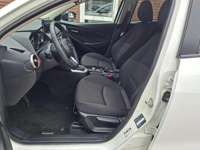 Mazda 2 1.5 SKYACT-G LUXURY AUTOMAAT / CAMERA / CARPLAY / CRUISE / STOELVERW