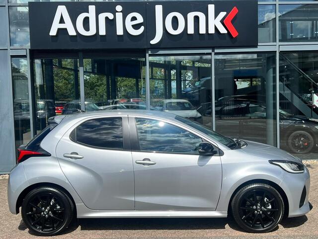 Mazda 2 Hybrid 1.5 Homura AUTOMAAT | HYBDRIDE | 916km | bijna NIEUW | A. CAMERA | APPLE CARPLAY/ANDROID AUTO | 17 INCH LM | | STOEL- en STUURVERWARMING |