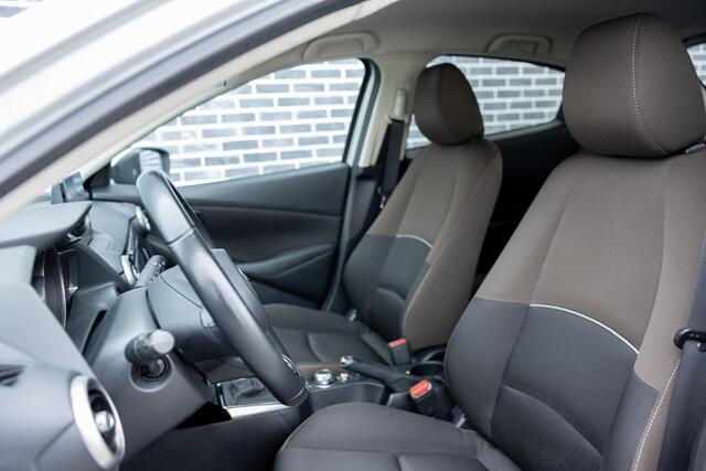 Mazda 2 1.5 Skyactiv-G Comfort | Airco | Cruise Control | Parkeersensoren | LED Koplampen | Lichtmetalen Velgen | Apple Carplay | Android Auto | DAB