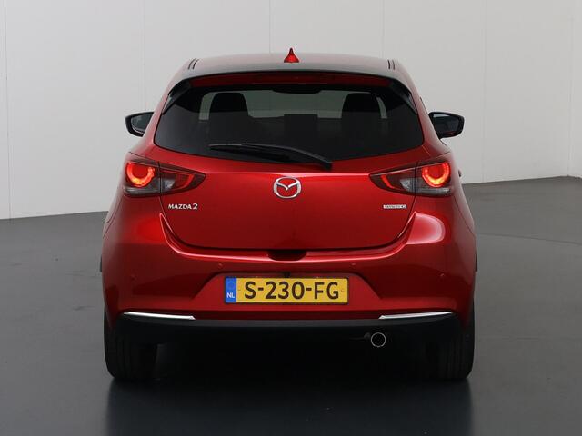 Mazda 2 1.5 Skyactiv-G Luxury | Navigatie | Achteruitrijcamera | Climate Control | Winterpakket | HUD |
