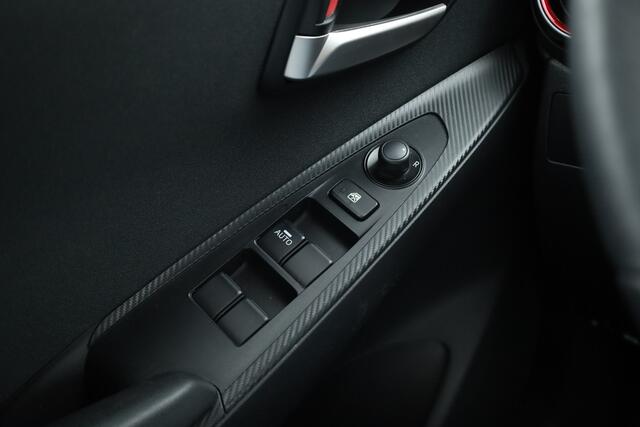 Mazda 2 1.5 SkyActiv-G 90 Homura | Rijklaar! | Navi by Apple CarPlay | Stoel- Stuurverw. | Trekhaak | Camera | Cruise Ctrl.