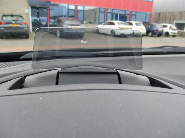 Mazda 3 2.0 SkyActiv-G 120GT-M Stuur/ Stoel verw. Head-up