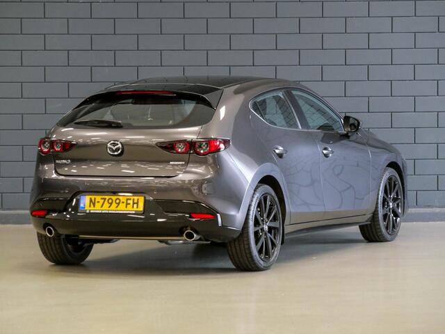 Mazda 3 2.0 122PK e-SkyActiv-G M Comfort | NACIGATIE | CAMERA | CARPLAY |