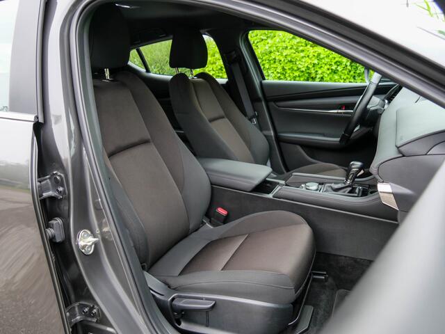 Mazda 3 2.0 122PK e-SkyActiv-G M Comfort | NACIGATIE | CAMERA | CARPLAY |