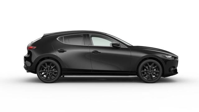 Mazda 3 Hatchback e-Skyactiv G 140 6MT Homura | 7-inch digitale meterset | Achteruitrijcamera | Active Driving Display (ADD), projectie in de voorruit: kleuren head-up display met belangrijkste rij-informatie