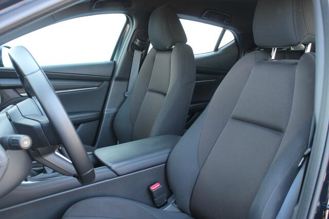 Mazda 3 2.0 e-SkyActiv-G M Hybrid 122 Airco, PDC achter, navigatie, AppleCarPlay/AndroidAuto, head-up display,