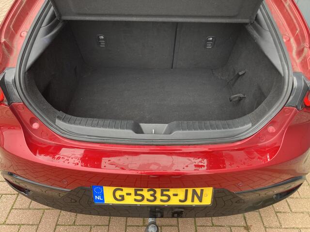 Mazda 3 2.0 M Hybrid 180pk Comfort met Bose LEDER/KEYLESS/CAMERA/CARPLAY/PDC/AFN.TREKHAAK