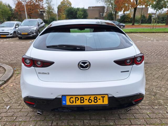 Mazda 3 2.0 e-SkyActiv-G M Hybrid 122