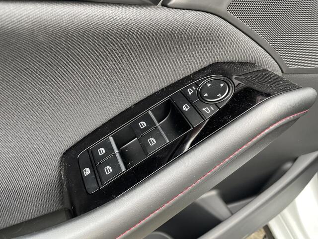 Mazda 3 2.5 e-SkyActiv-G 140 M Hybrid 140 Homura