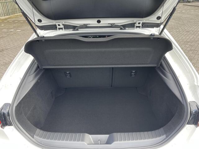 Mazda 3 ¤479,- | 2.5 e-SkyActiv-G M Hybrid 140 Homura | Div kleuren beschikbaar |