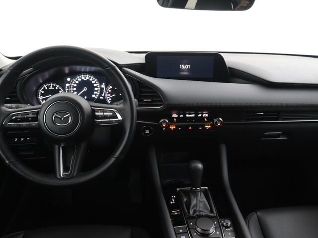 Mazda 3 2.0 e-SkyActiv-G M Hybrid 122 Luxury