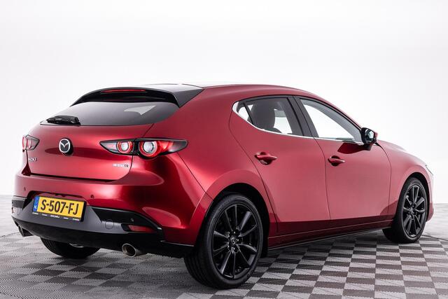 Mazda 3 2.0 e-SkyActiv-X M Hybrid 186 Luxury LEDER | Bose AUDIO | HEAD-UP DISPLAY | CAMERA | Bijna ALS NIEUW | PRACHTIGE AUTO!