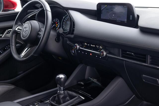 Mazda 3 2.0 e-SkyActiv-X M Hybrid 186 Luxury LEDER | Bose AUDIO | HEAD-UP DISPLAY | CAMERA | Bijna ALS NIEUW | PRACHTIGE AUTO!