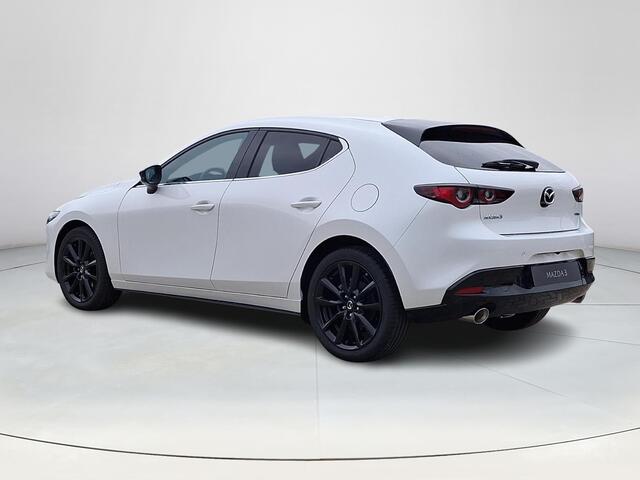 Mazda 3 2.0 e-SkyActiv-X M Hybrid 186 Nagisa | Alcantara/Leder met stoelgeheugen | Achteruitrijcamera | Bose | HeadupDisplay | Navigatie en draadloze Applecarplay\Androidauto | Parelmoer Wit