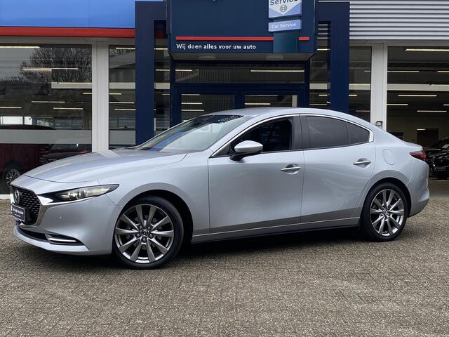 Mazda 3 2.0 e-SkyActiv-X M Hybrid 180 Luxury / NL-Auto / 1e Eigenaar! / Dealer onderhouden / 180 PK / Automaat / Vol-Leder / Apple-Carplay & Android-Auto / Adaptieve Cruise-Control / Stoelverwarming / Stuurverwarming / Heads-Up-Display / Keyless / Bose Audio / El