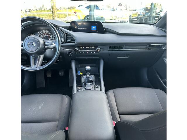 Mazda 3 2.0 e-SkyActiv-X M Hybrid 180 Comfort met Bose ** HUD ** 1e eigenaar