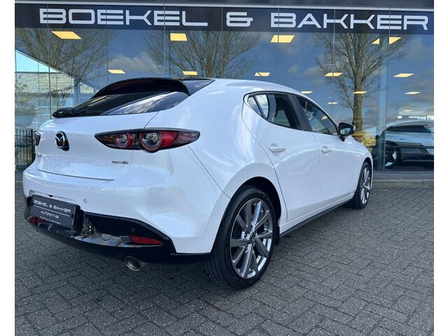Mazda 3 2.0 e-SkyActiv-X M Hybrid 180 Comfort met Bose ** HUD ** 1e eigenaar