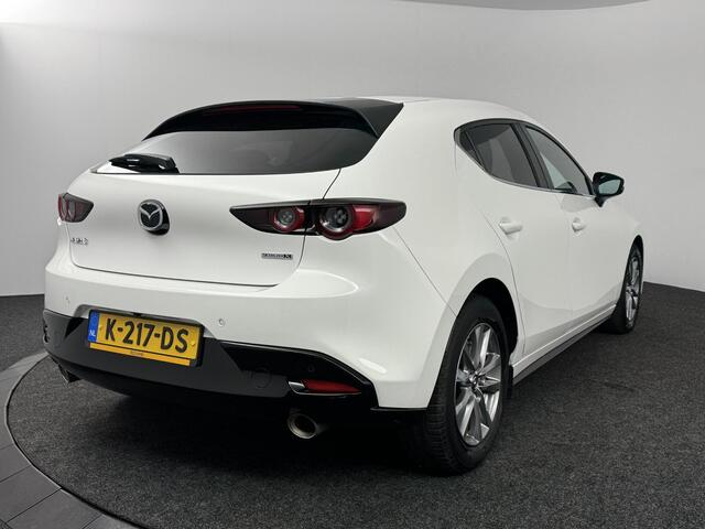 Mazda 3 2.0 e-SkyActiv-X M Hybrid 180 Comfort | BOSE-audiosysteem | Lederen Bekleding | Stoel/stuurverwarming | All-season banden