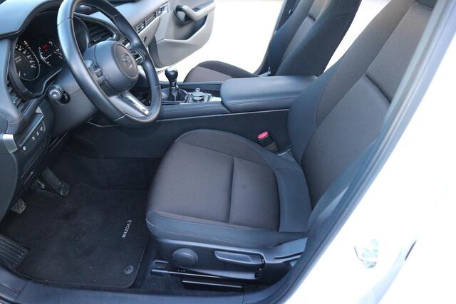 Mazda 3 2.0 e-SkyActiv-G M Hybrid 122 Navigatie