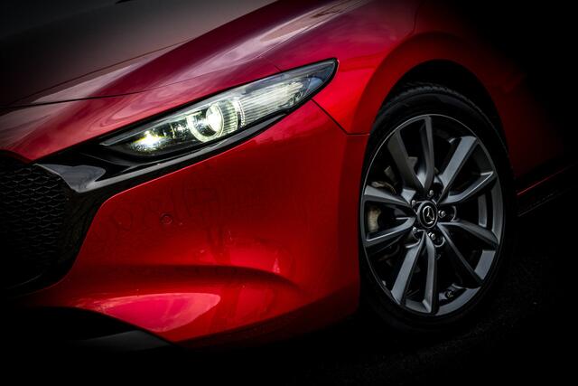 Mazda 3 2.0 e-SkyActiv-G M Hybrid 150 Sportive | 18 inch | Adapt. Cruise | Camera | PDC