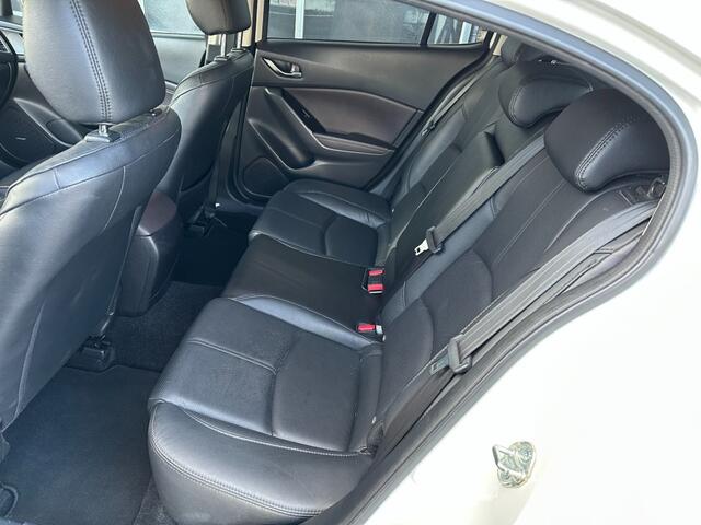 Mazda 3 2.0 S.A. 120 S.L. GT CAMERA. STUURVERWARMING. LEER. STOELVERW. A