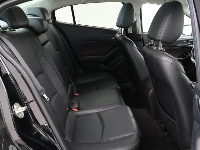 Mazda 3 2.2 SkyActiv-D 150 PK DIESEL GT-M + LEDER | ADAPTIVE CRUISE | STUURVERW. | BOSE | 18 INCH
