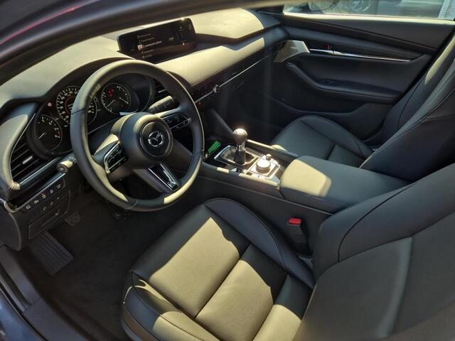 Mazda 3 2.0 e-SkyActiv-X M Hybrid 186 Takumi | Lederen bekleding | Bose audiosysteem | Navigatie | Stoelverwarming |