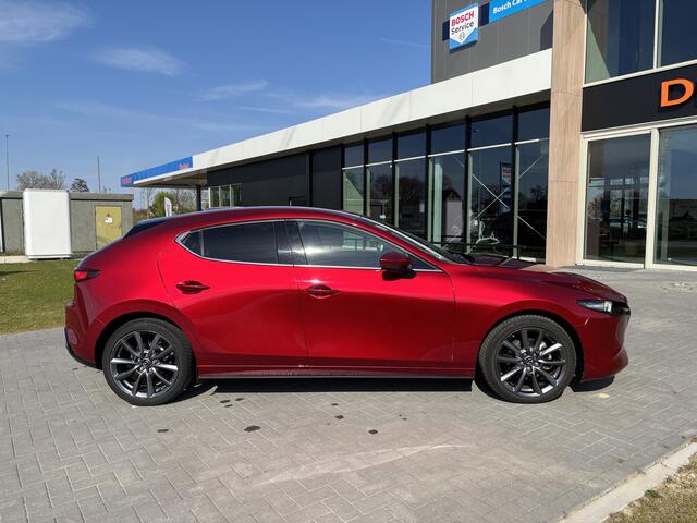 Mazda 3 2.0 e-SkyActiv-G M Hybrid Sportive Bose I HUD I Carplay