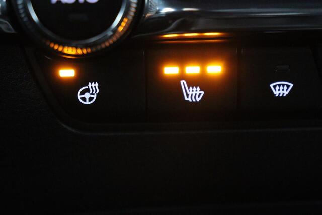 Mazda 3 2.0 e-SkyActiv-X M Hybrid 180 Comfort met Bose