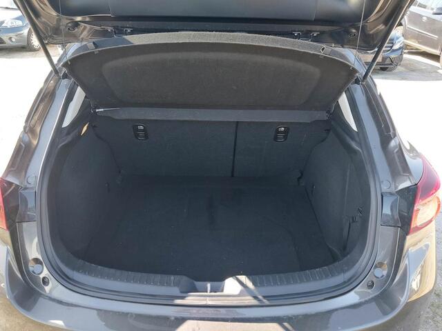 Mazda 3 2.0 SkyActiv-G 120 SkyLease