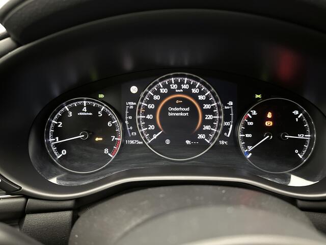 Mazda 3 2.0 e-SkyActiv-X M Hybrid 180 Comfort met Bose | Head-up Display | 18 Inch Lichtmetaal | Stoel en stuurverwarming |